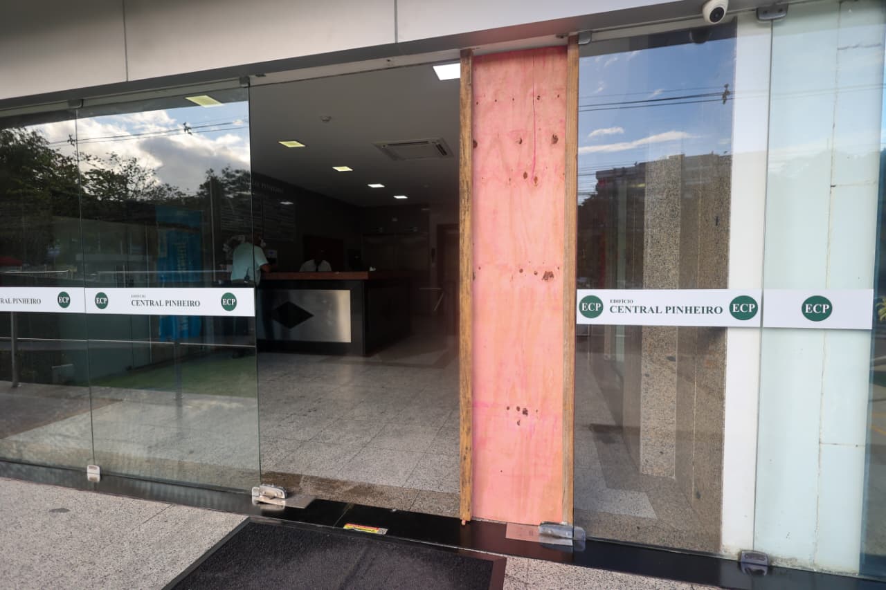 Prédio onde fica a sede do União Brasil em Salvador atingido por bala perdida por Marina Silva/CORREIO