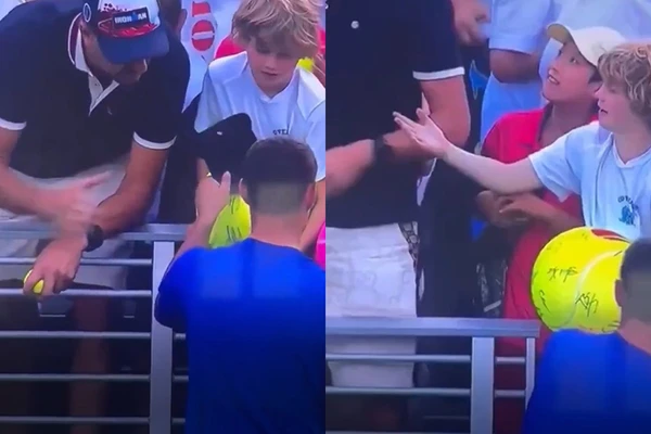 Tenista estava autografando objetos