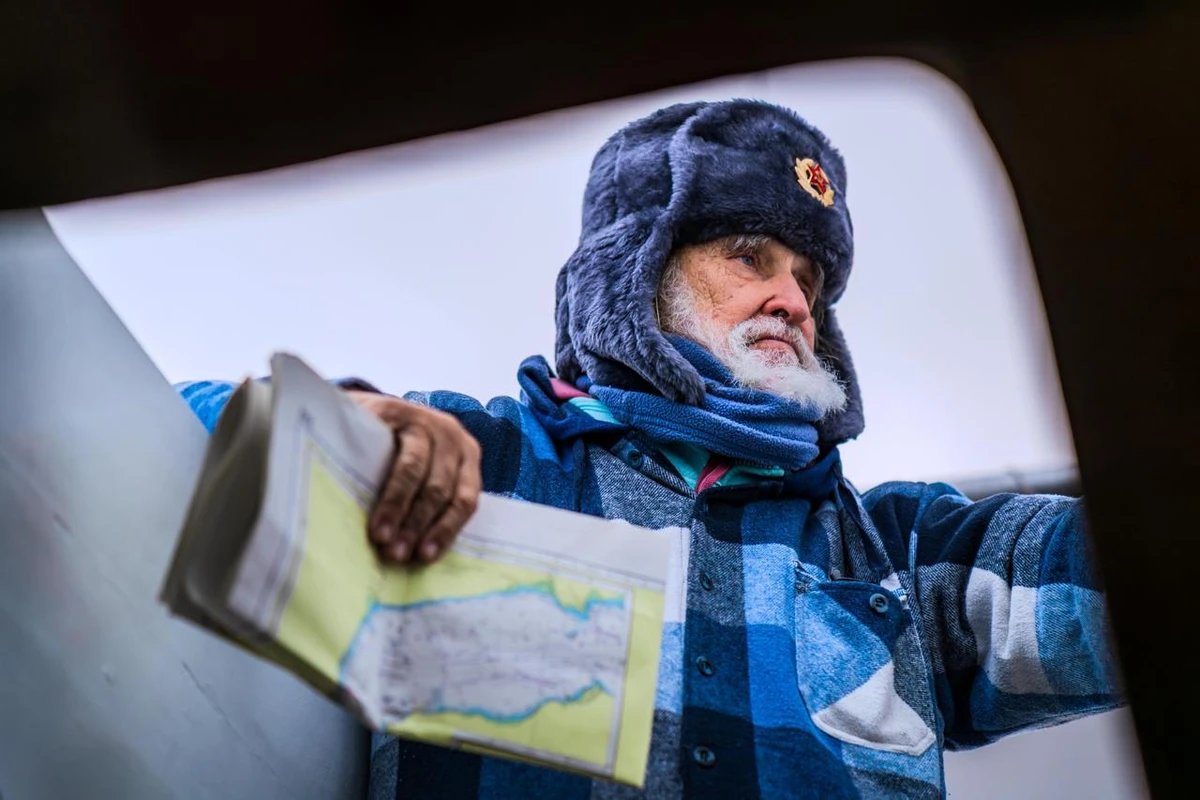 Aos 82 anos, navegador radicado na Bahia completa travessia histórica pelo Ártico por Ádamo Mello