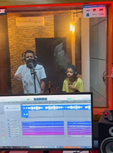Irmãos publicavam vídeos cantando nas redes  por Reprodução / Redes sociais 