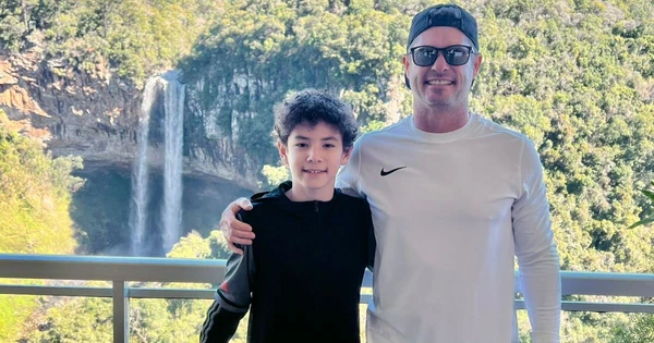 Mark Alexander Cummings Rogers e seu filho de 13 anos nicaraguense Duncan Edward Castrillo