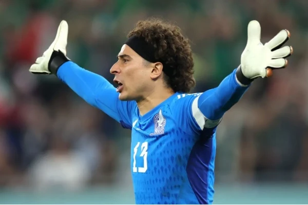 Ochoa é uma lenda do futebol mexicano 