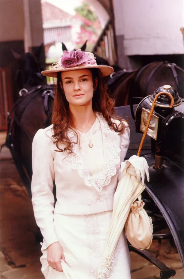 Rosana (Carolina Kasting) em Terra Nostra  por Divulgação/Globo