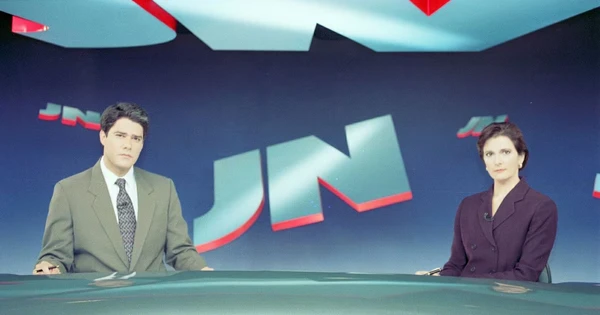 William Bonner e Lilian Witte Fibe – A partir de 1º de abril de 1996, substituindo Chapelin e Moreira por Reprodução/Memória Globo