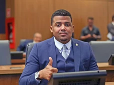 Imagem - Deputado é preso pela PF por suspeita de ligação com o Comando Vermelho