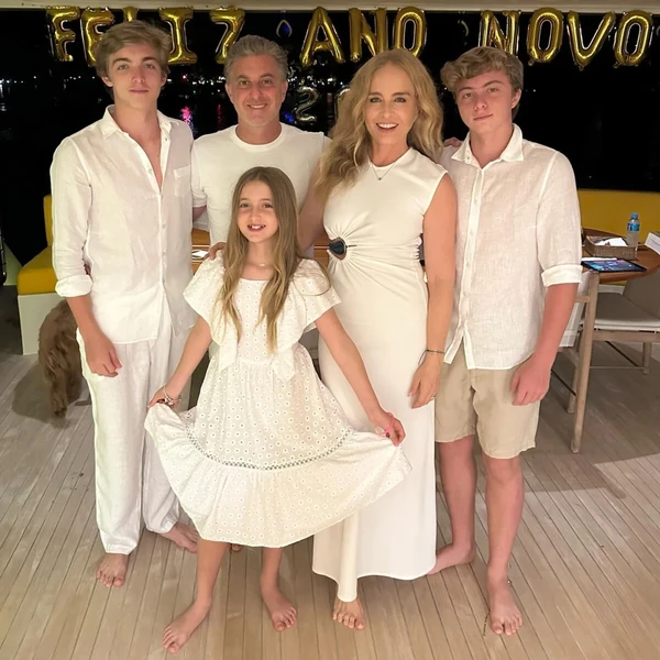 Angélica surpreendeu ao compartilhar uma "regra sagrada" na sua casa por Reprodução/Instagram