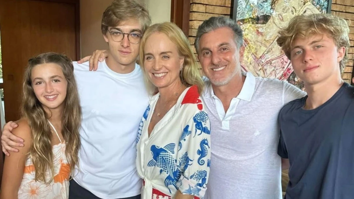 Angélica surpreendeu ao compartilhar uma "regra sagrada" na sua casa por Reprodução/Instagram