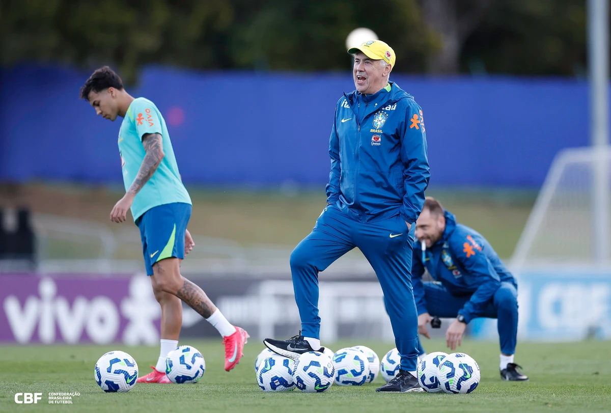 Carlo Ancelotti por Rafael Ribeiro/CBF