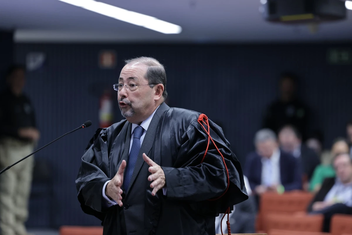 Advogado de Bolsonaro diz que ex-presidente não atentou contra o Estado democrático de direito | Jornal Correio
