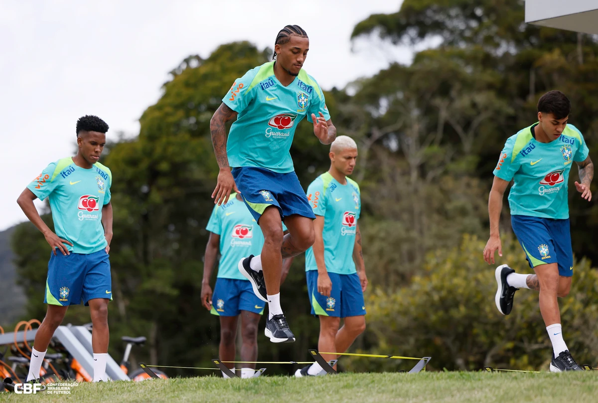 Seleção treinou na Granja Comary por Rafael Ribeiro/CBF
