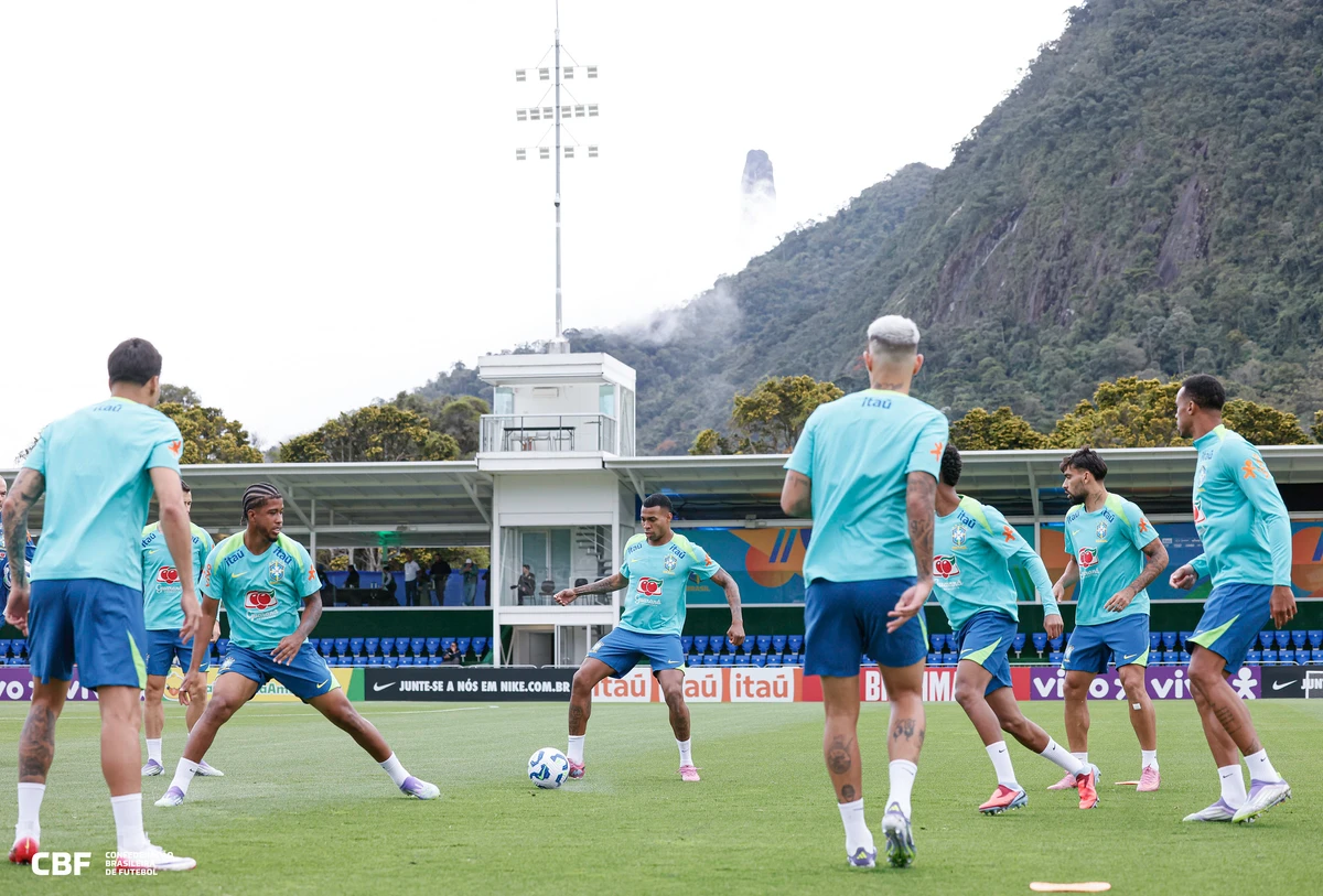Seleção treinou na Granja Comary por Rafael Ribeiro/CBF