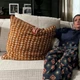 Imagem - Dona da mansão Roitman, Celina intriga por não ter quarto próprio: 'Só fica perambulando'