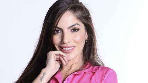 Anamara, influenciadora e ex-BBB  por Reprodução