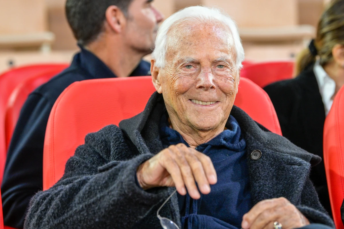 Giorgio Armani por Shutterstock
