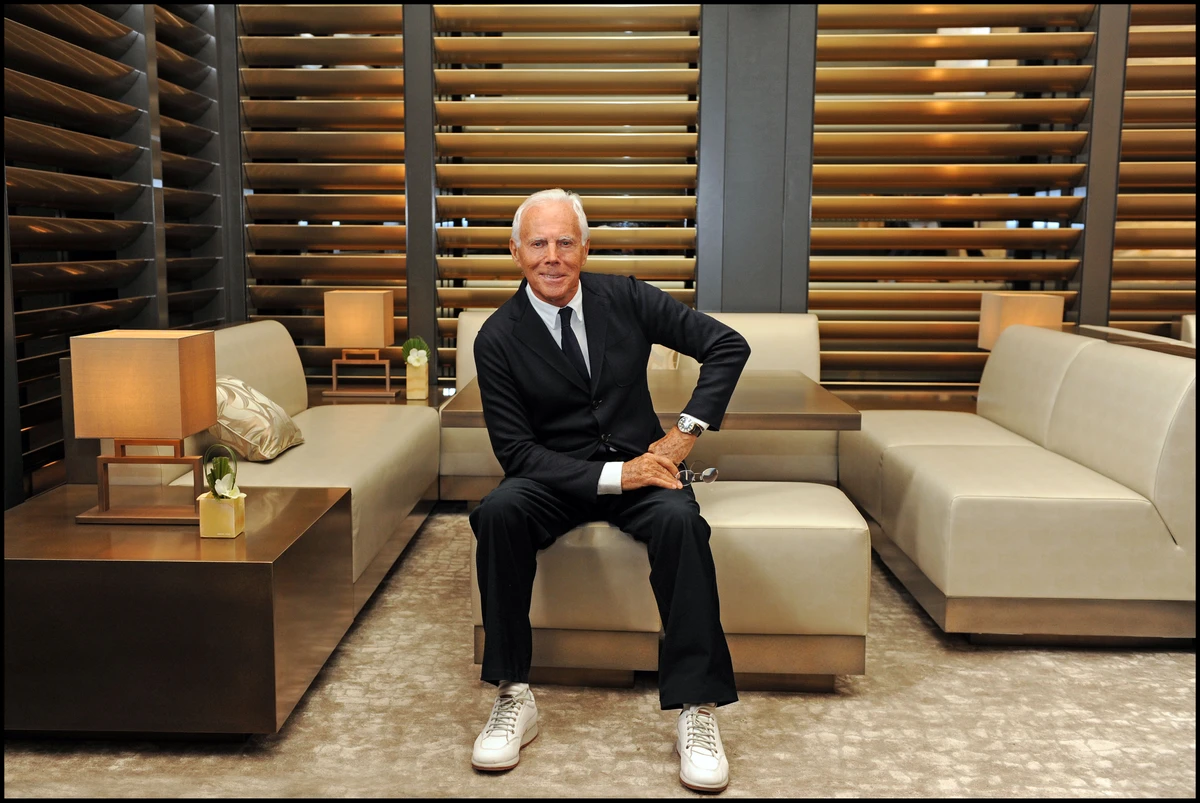 Giorgio Armani por Shutterstock