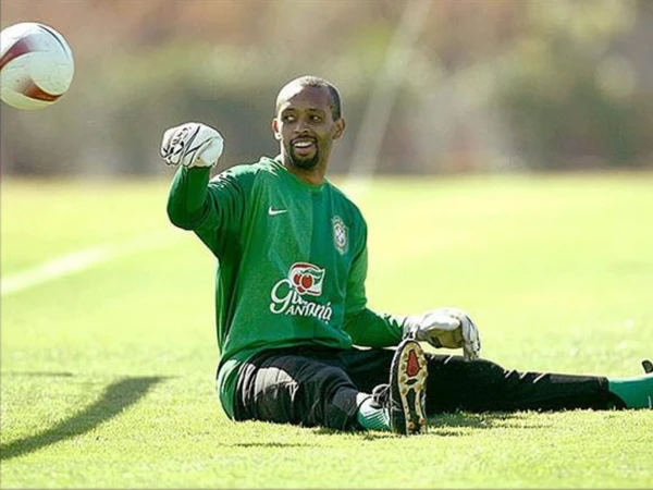 Goleiro Helton Arruda por Reprodução