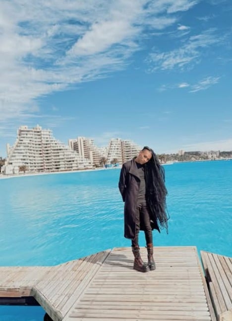 Influencer compartilhava fotos de viagens e dia a dia nas redes sociais  por Reprodução / Redes sociais 
