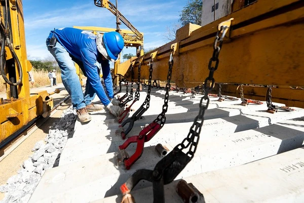 Obras da Ferrovia de Integração Oeste-Leste por Infra S.A./Divulgação
