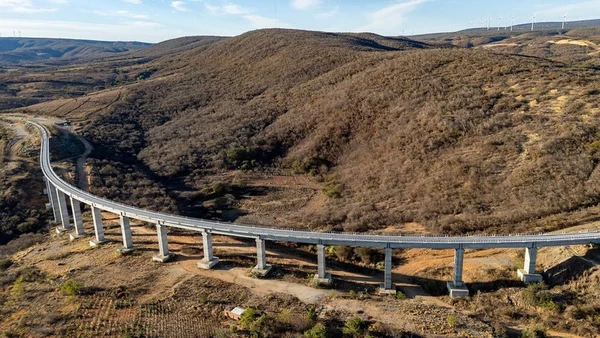 Obras da Ferrovia de Integração Oeste-Leste por Infra S.A./Divulgação