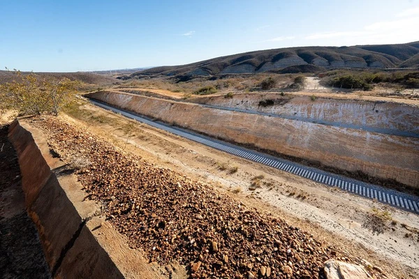 Obras da Ferrovia de Integração Oeste-Leste por Infra S.A./Divulgação