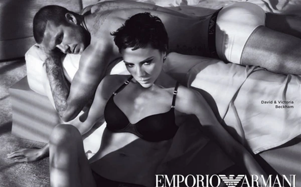 Victoria e David Beckham por Reprodução