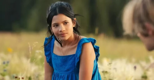 A atriz Nikki Rodriguez é protagonista da série teen 'Minha Vida com a Família Walter' por Reprodução/Netflix