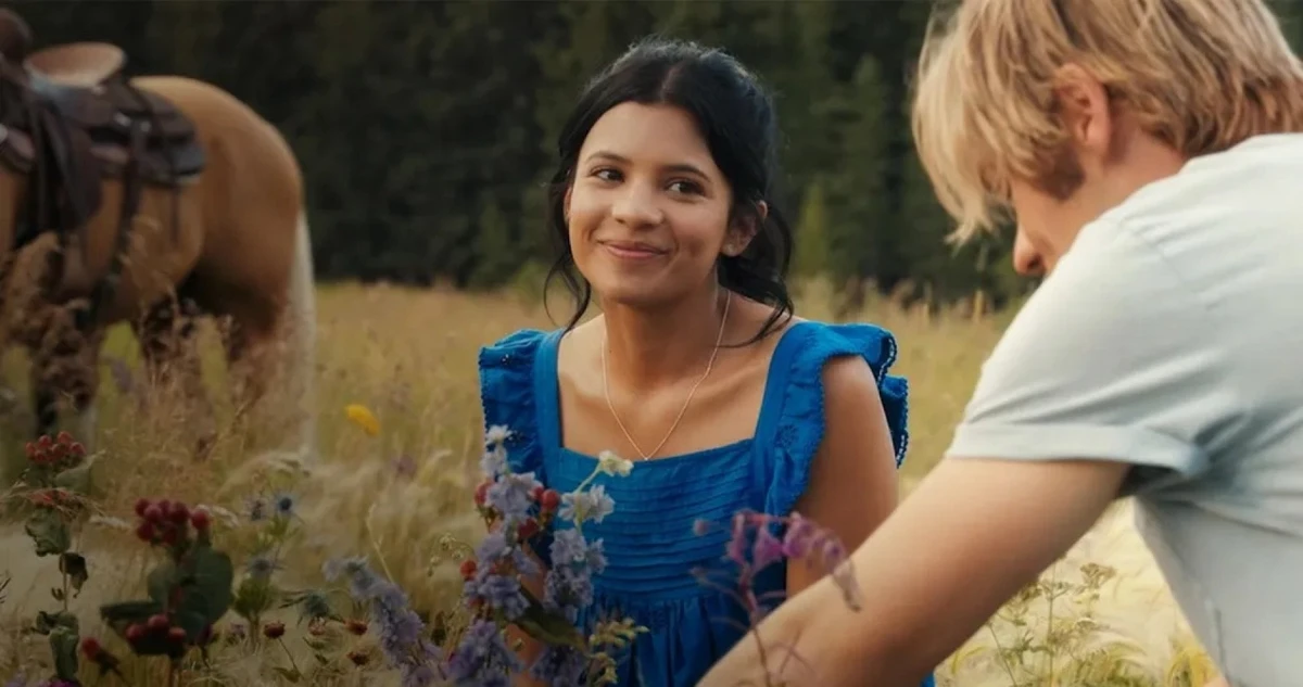 A atriz Nikki Rodriguez é protagonista da série teen 'Minha Vida com a Família Walter'