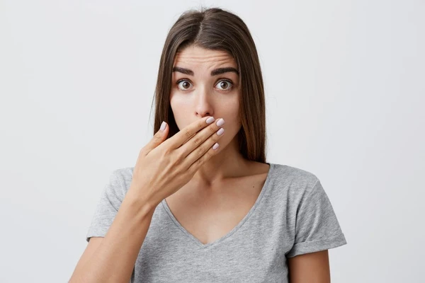 Arrotar demais é alerta para médicos por Shutterstock