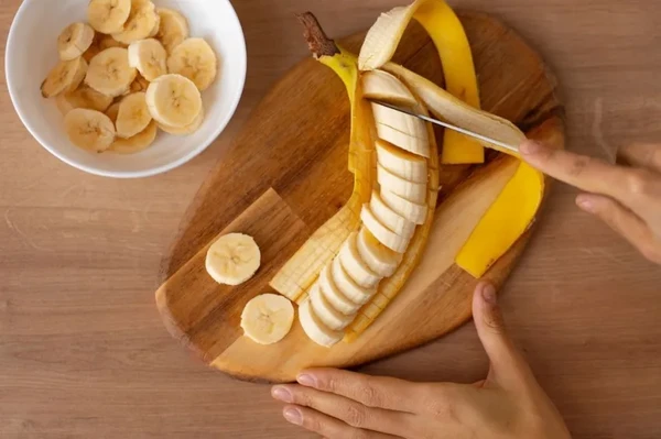 Banana madura pode fazer mal à saúde por Shutterstock