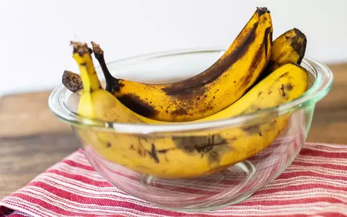 Banana madura pode fazer mal à saúde por Shutterstock