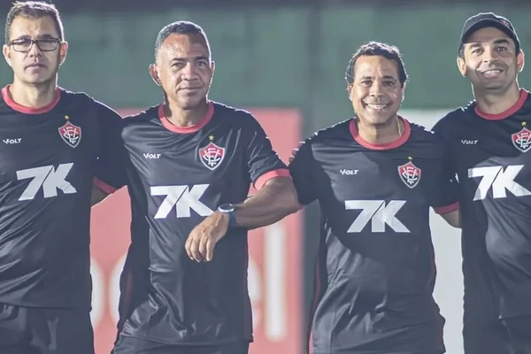 Juninho Nogueira, Marcos Carvalho, Rodrigo Chagas e Cleber Santos 
