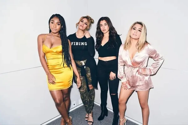 Normani, Dinah, Lauren e Ally do grupo Fifth Harmony por Reprodução/Redes Sociais 