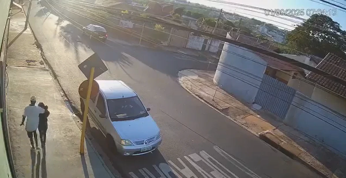 Suspeito saiu com a menina por Reprodução