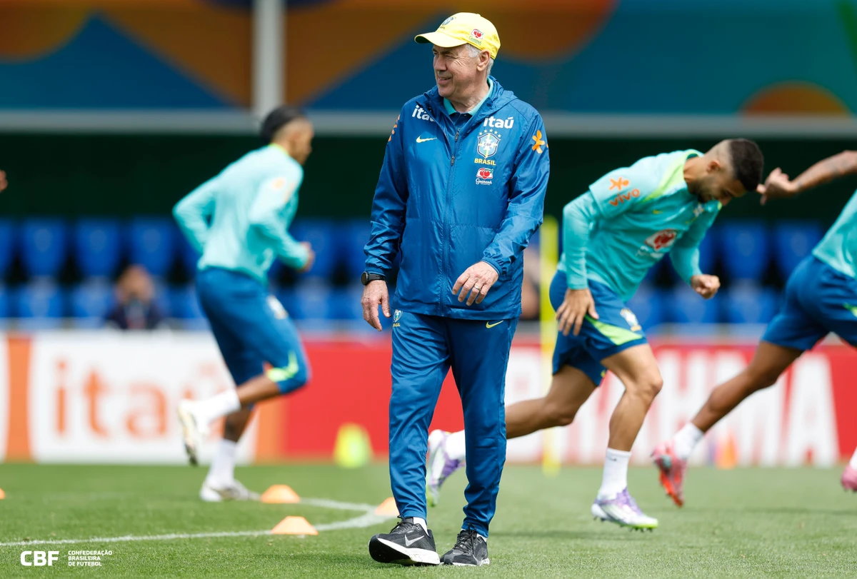 Último treino da Seleção antes da partida contra a Bolívia 
