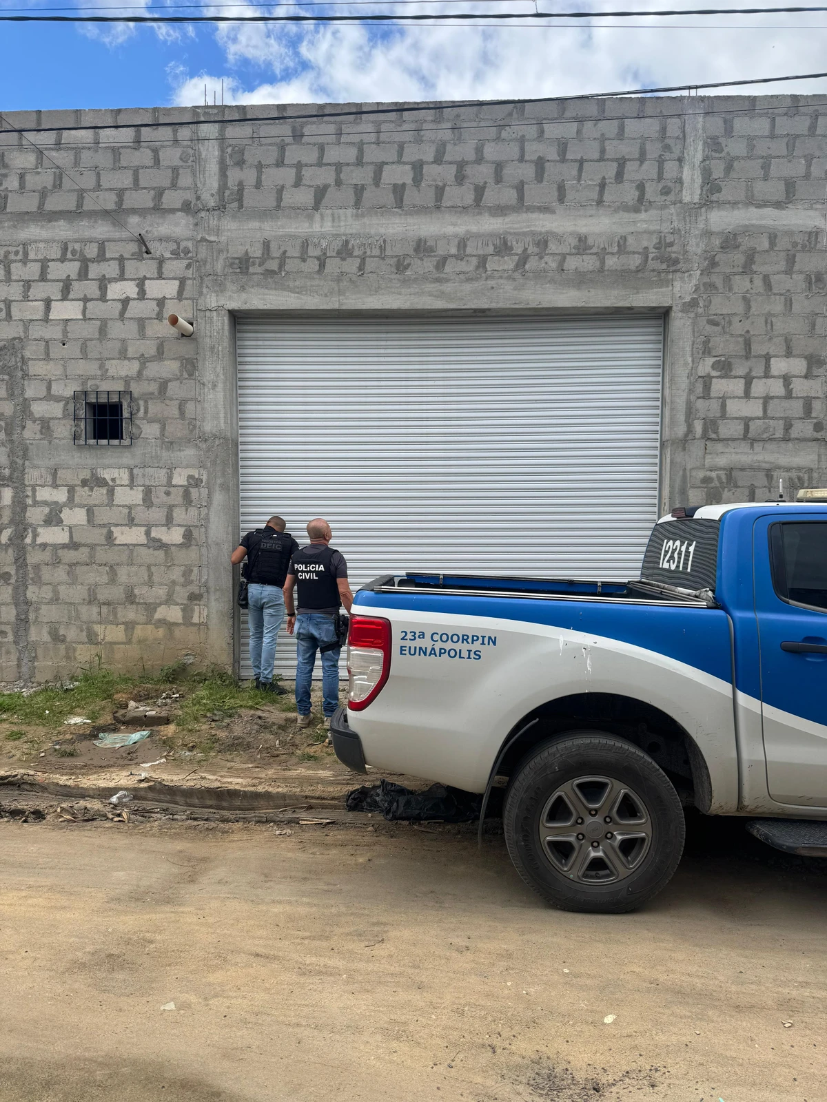 Veículos foram encontrados em um galpão no bairro Arinaldo Reis por Divulgação/PC