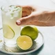 Imagem - Suco de limão pela manhã faz mal? Nutricionista chega a resposta definitiva