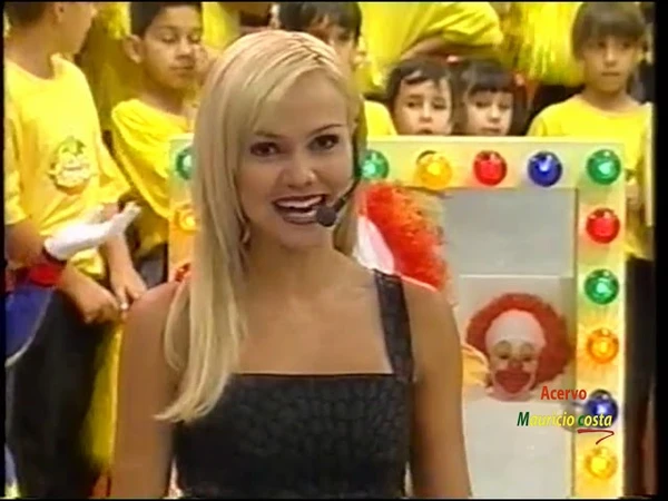 Eliana no Parque (Record, 2003–2004) - Game show voltado para o público infanto-juvenil, exibido aos domingos, com atividades e competições ao ar livre.  por Reprodução