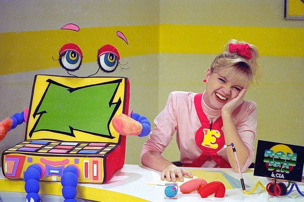 Eliana & Cia (SBT, 1997–1998) - Evolução do "Bom Dia & Cia", com mais quadros ao vivo e cenário colorido, reforçando a presença de Eliana no segmento infantil. por Reprodução