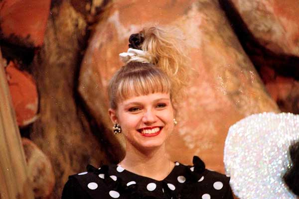 Festolândia (SBT, 1991) - Foi o primeiro programa de Eliana na TV, com apenas 18 anos, substituindo a apresentadora Mariane. O programa infantil teve curta duração, mas marcou o início de sua carreira. por Reprodução