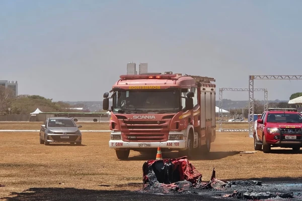 Incêndio em banheiros químicos na Esplanada dos Ministérios por João Paulo Nunes/Metrópoles