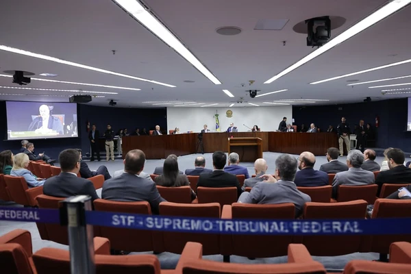 Julgamento foi retomado por Rosinei Coutinho/STF
