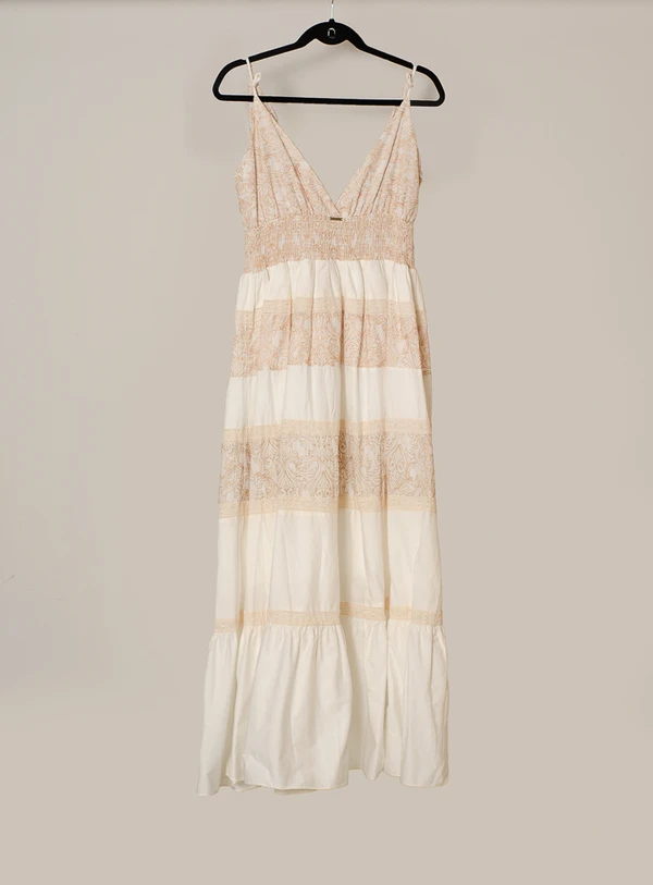 Peças do Bazar da Lore por Divulgação