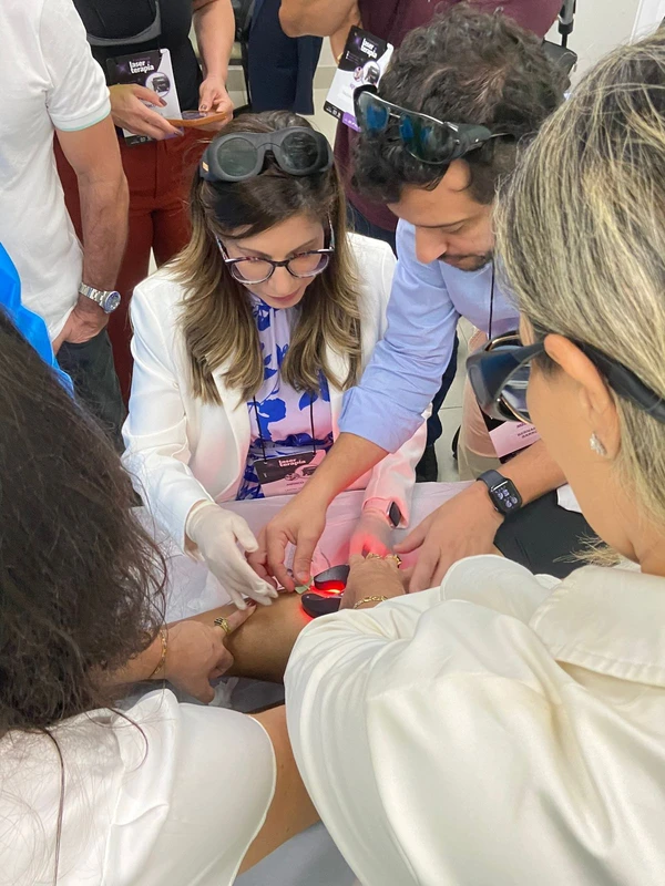 Workshop Laser Além da Pele por Divulgação