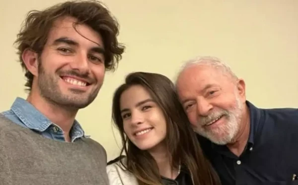 Conor Kennedy, Giulia Be e Lula em 2022