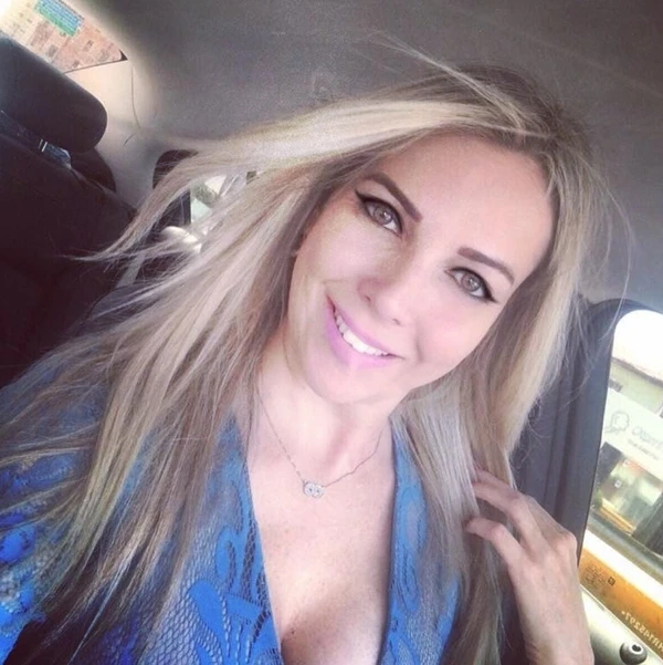 Daniele Barreto por Reprodução