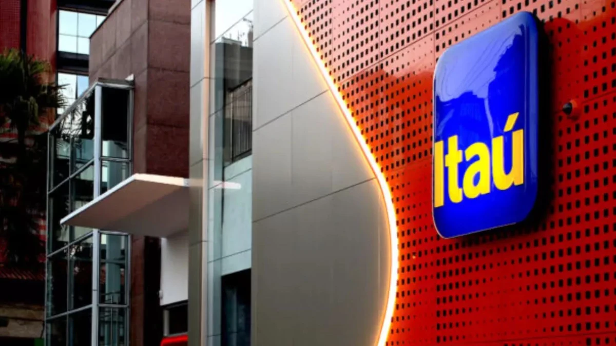 Funcionários do Itaú que trabalham em home office foram demitidos