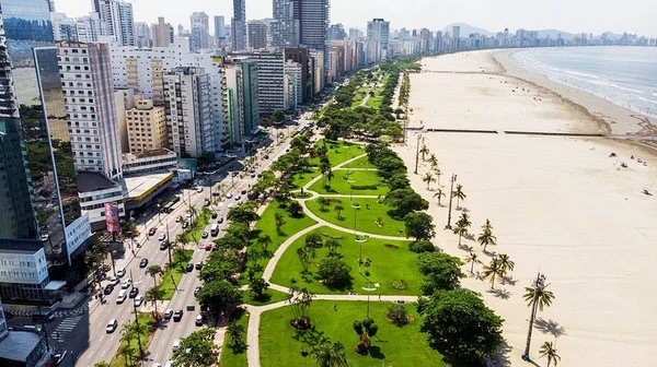 Orla de Santos, no litoral paulista