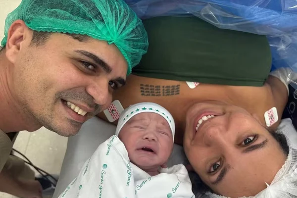 Parto de Marina Cardoso por Reprodução