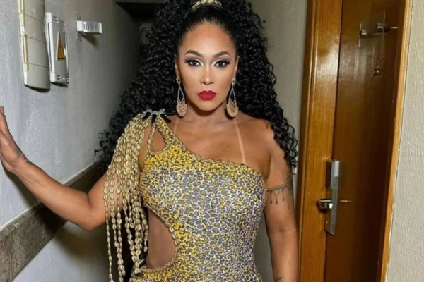 Rosiane Pinheiro por Reprodução