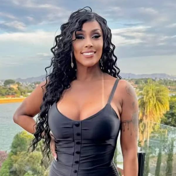 Rosiane Pinheiro por Reprodução
